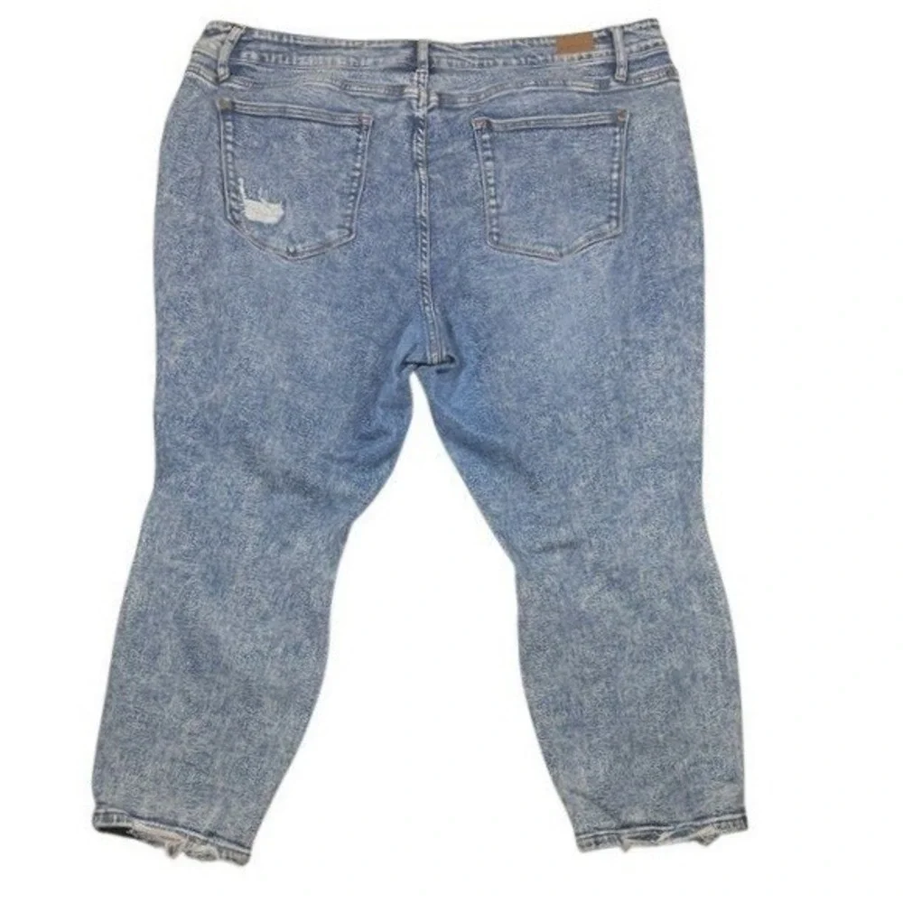 Judy Blue Boyfriend Fit Distressed Acid Wash Blue Jeans 24W JB88281 High‎ Rise